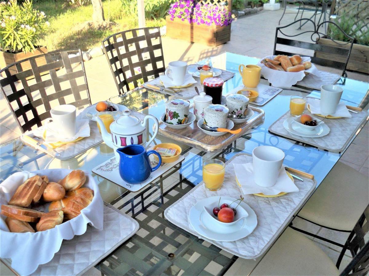 Bed and Breakfast Les Vergers Saint Baldou Кавайон Екстер'єр фото